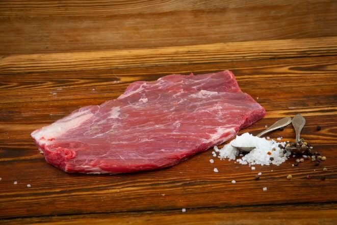 Hovězí flank steak - vyzrálé maso - mokré zrání (balení cca 1 kg)