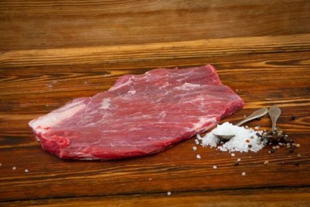 Hovězí flank steak - vyzrálé maso - mokré zrání (balení cca 1 kg)