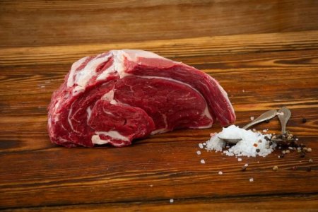 Hovězí vysoký roštěnec bez kosti - vyzrálé maso (balení cca 1 kg)